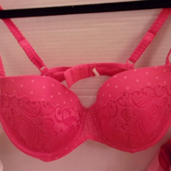 38C DELTA B BRA, VINTAGE SCARF, NWT EARRINGS. - Picture 2 of 5